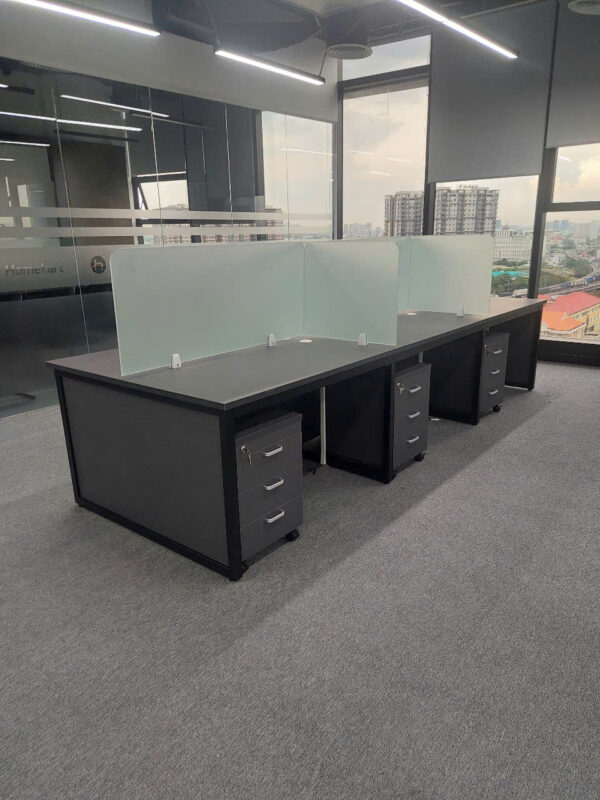 Cụm bàn làm việc chân sắt giá rẻ