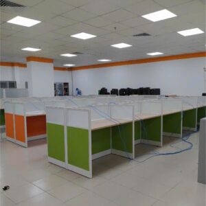 Cụm vách ngăn mặt bàn gỗ