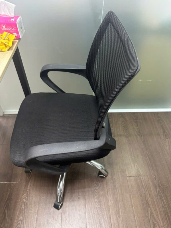 Sửa Ghế Văn Phòng Hư Pitton Lên Xuống Tại Quận 3
