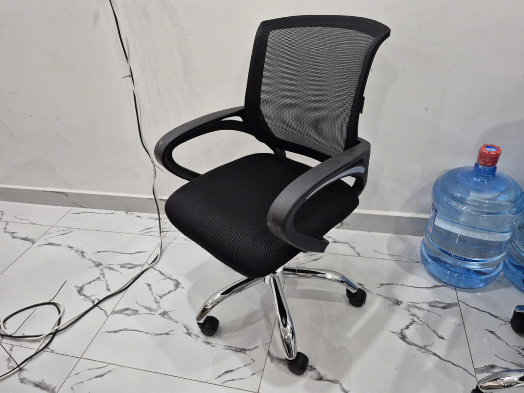 Giao ghế xoay văn phòng giá rẻ ở Quận 2