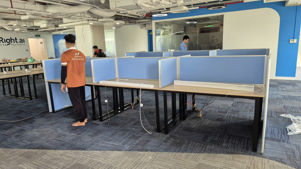 Thi công vách ngăn văn phòng ở Phú Nhuận