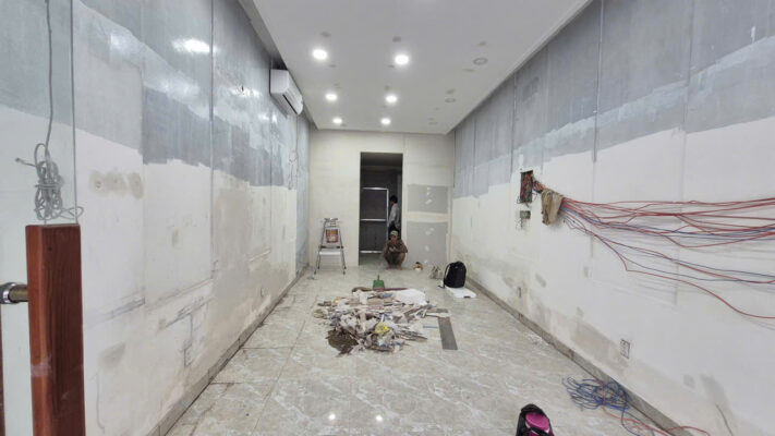 Trét bã matic xử phưởng tường